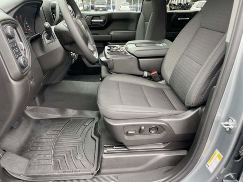 Used 2024 Chevrolet Silverado 1500 Custom image 15