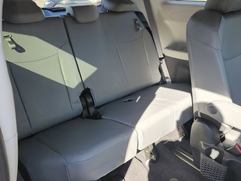 Used 2024 Toyota Sienna XLE w/ XLE Plus Package image 20