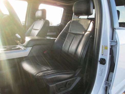 Used 2020 Ford F250 Lariat w/ Lariat Ultimate Package image 21