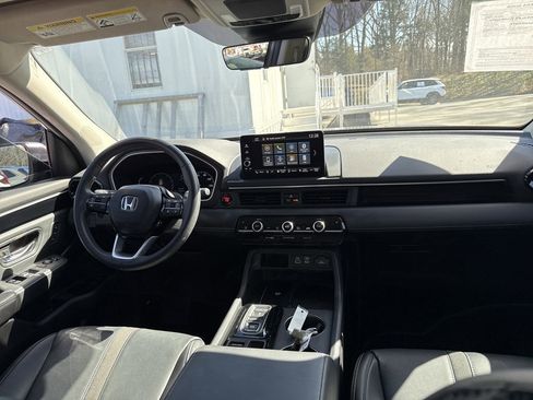 Used 2025 Honda Pilot EX-L image 14