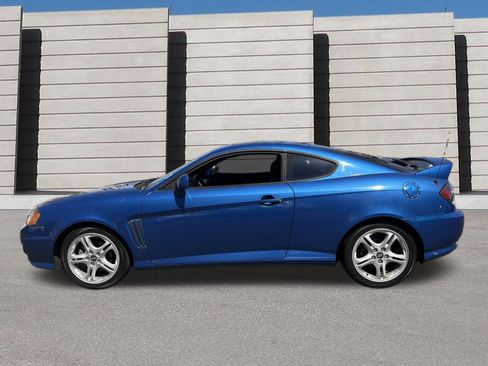 Used 2004 Hyundai Tiburon GT FWD image 2