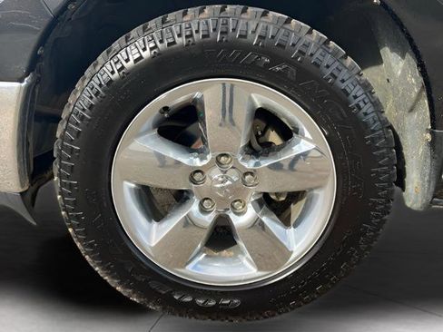 Used 2019 RAM 1500 Big Horn image 10