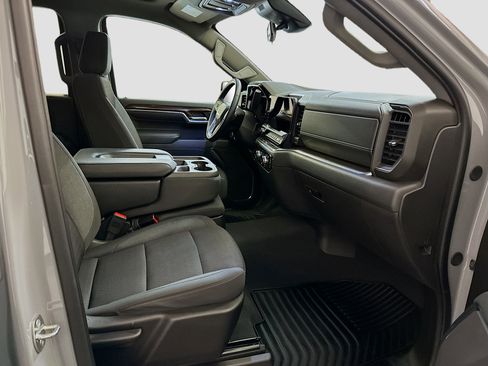 Used 2024 GMC Sierra 1500 Elevation image 32