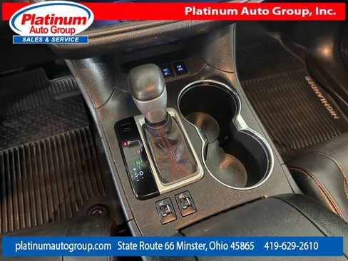 Used 2019 Toyota Highlander SE AWD/4WD image 35