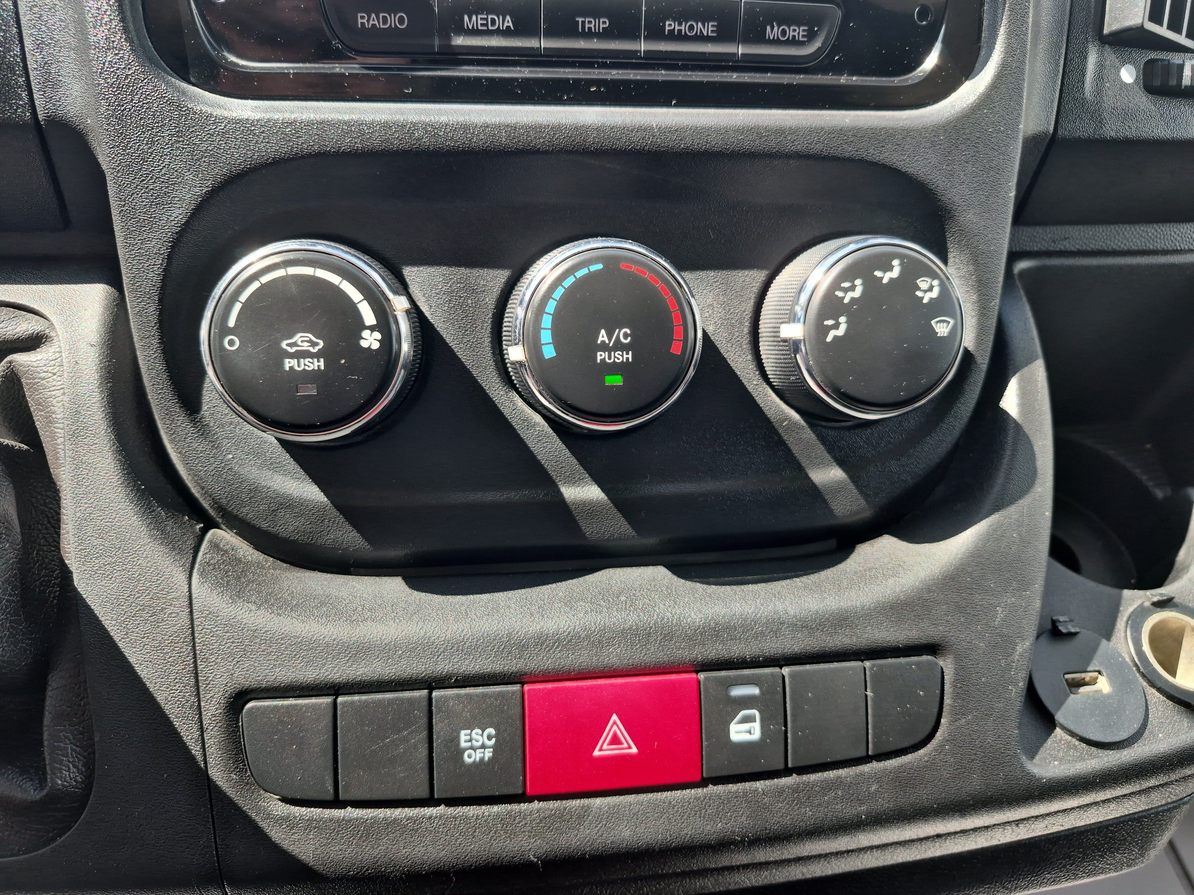 Used 2021 RAM ProMaster 2500 FWD image 16