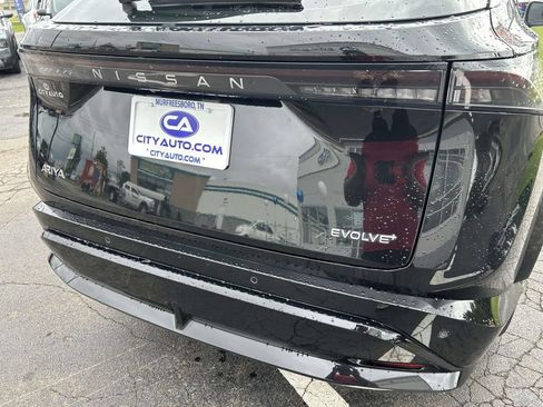 Used 2023 Nissan Ariya FWD image 13