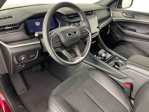 New 2026 Jeep Grand Cherokee L 4WD image 2