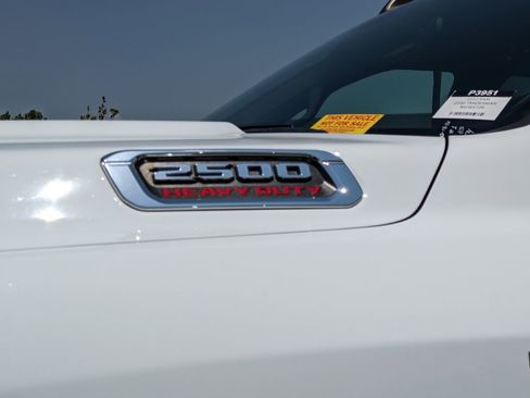 Used 2022 RAM 2500 Tradesman w/ Chrome Appearance Group image 3