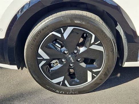 Used 2023 Kia Niro Wave w/ Wave Preserve Package image 13
