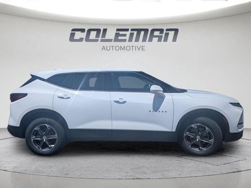 Used 2025 Chevrolet Blazer LT AWD/4WD image 21