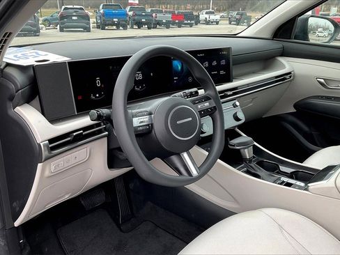 Used 2025 Hyundai Tucson SEL image 13