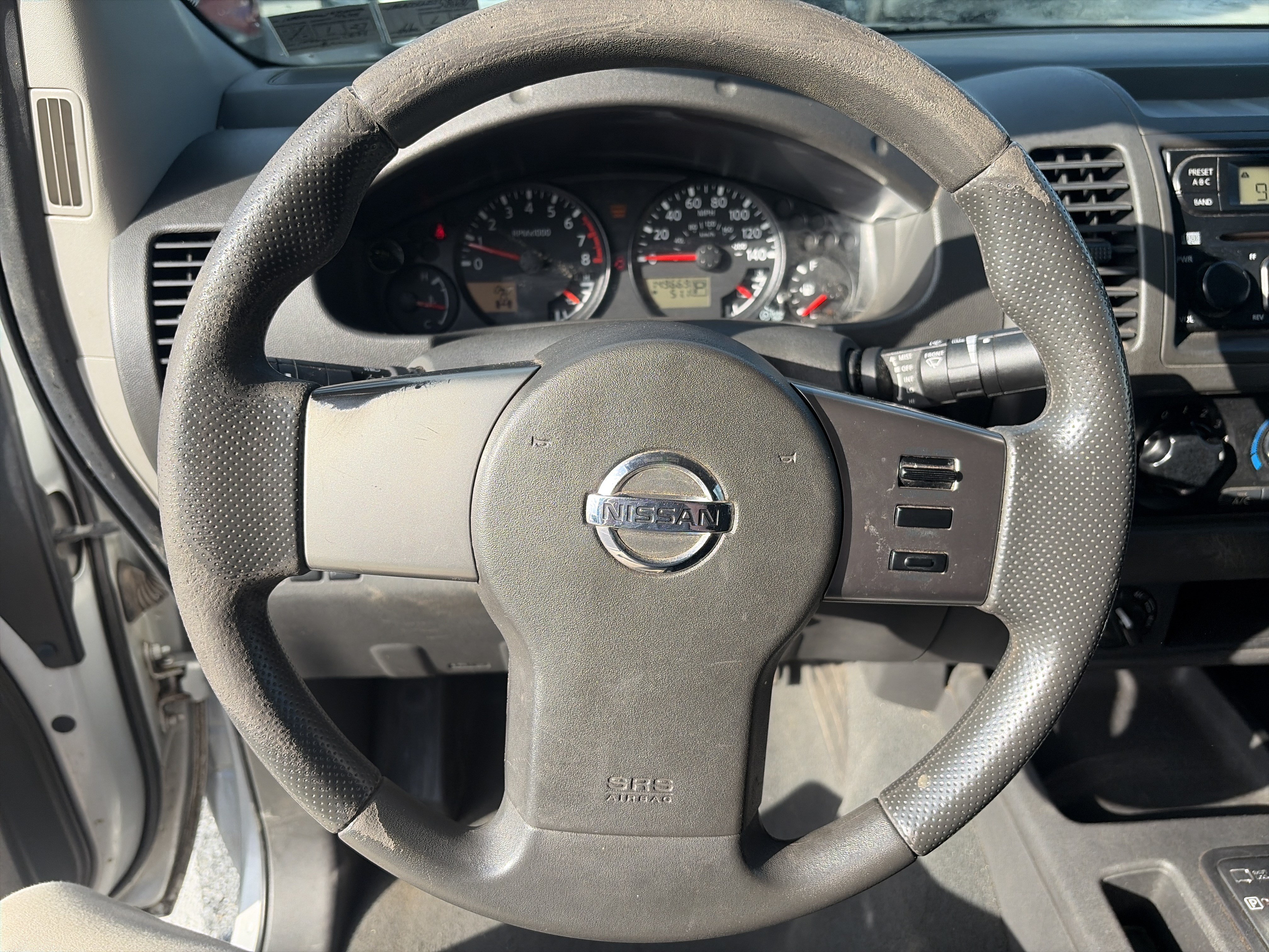 Used 2007 Nissan Frontier SE w/ SE Value Truck Pkg AWD/4WD image 22