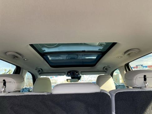 Used 2022 Jeep Grand Cherokee Overland image 13