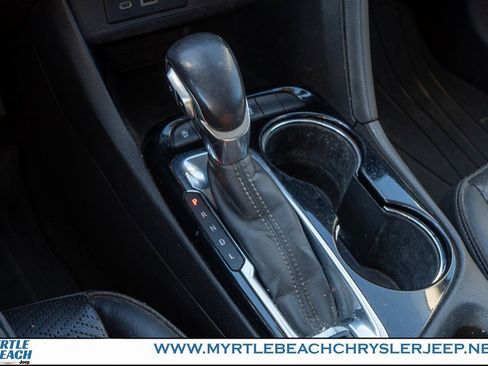 Used 2020 Buick Encore GX Essence w/ Experience Buick Package image 24