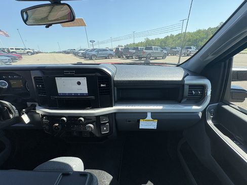 New 2026 Ford F250 XL w/ STX Appearance Package AWD/4WD image 23