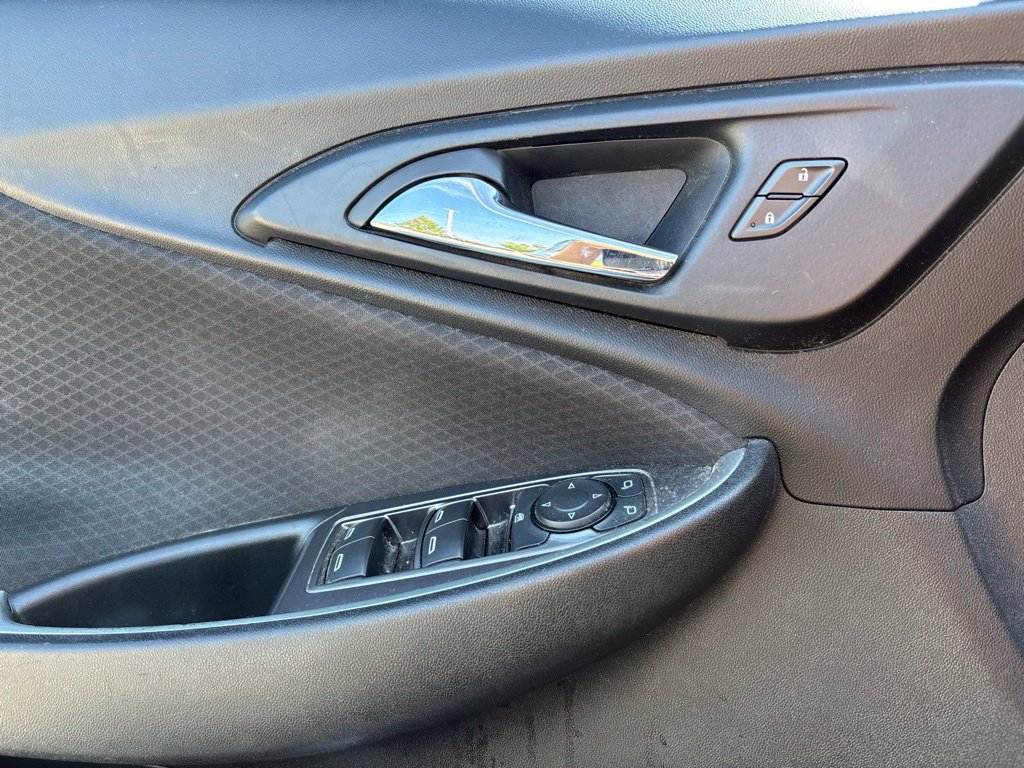 Used 2018 Chevrolet Malibu LS FWD image 14