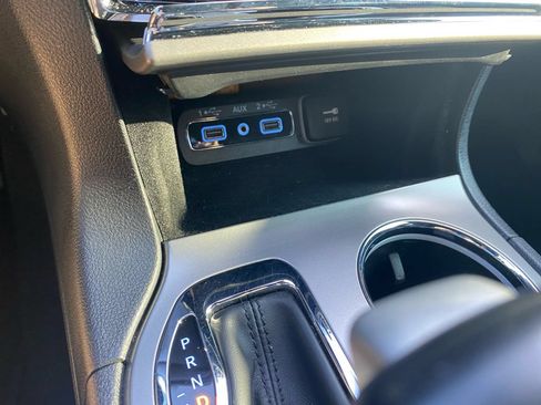 Used 2022 Jeep Grand Cherokee Laredo X AWD/4WD image 39