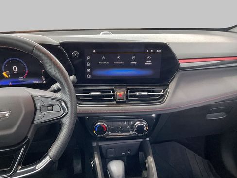 Used 2024 Chevrolet TrailBlazer RS w/ Driver Confidence Package FWD image 6