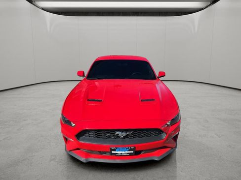 Used 2018 Ford Mustang Coupe image 9