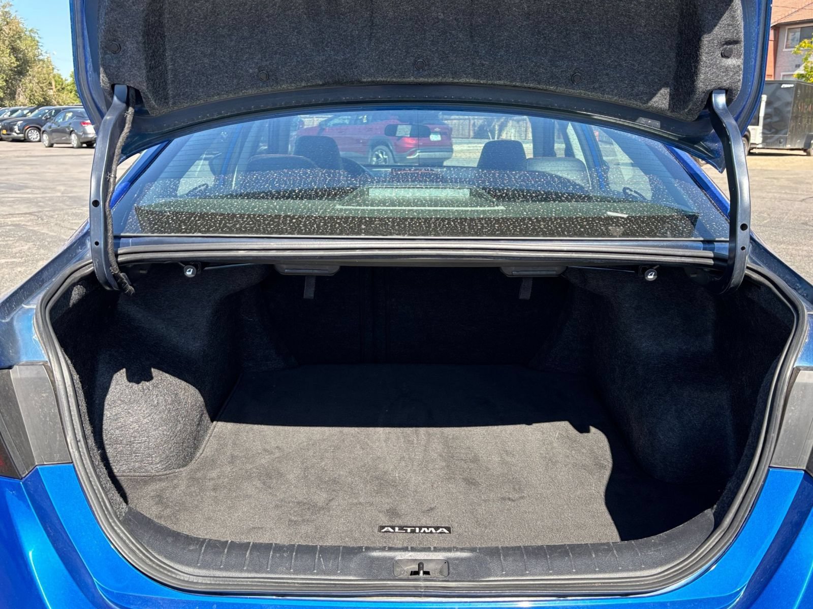 Used 2025 Nissan Altima 2.5 SR FWD image 31