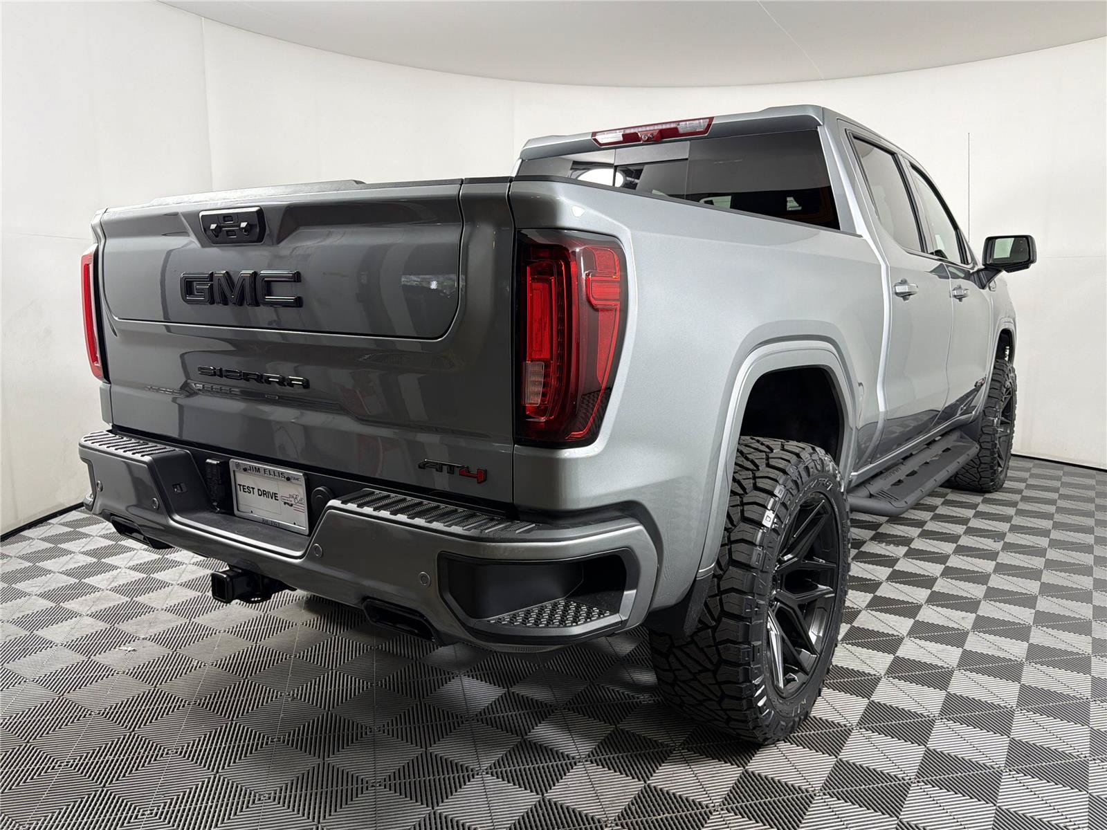 New 2026 GMC Sierra 1500 AT4 w/ AT4 Premium Package AWD/4WD image 6