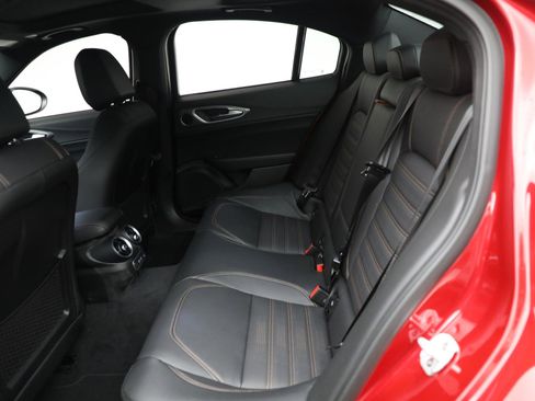 New 2025 Alfa Romeo Giulia AWD w/ Driving Assist Package image 20