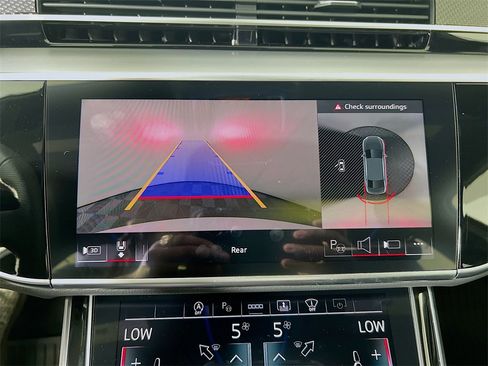 New 2025 Audi S8 4.0T image 17