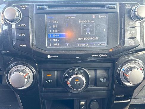 Used 2018 Toyota 4Runner TRD Off-Road AWD/4WD image 32