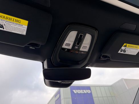 New 2026 Volvo XC90 B6 Plus w/ Protection Package Premier image 17