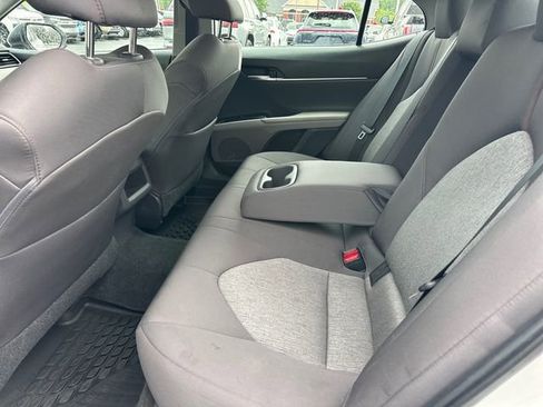 Used 2019 Toyota Camry LE FWD image 12