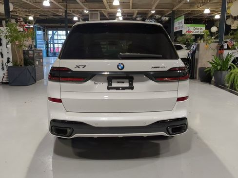 Used 2025 BMW X7 xDrive40i w/ M Sport Package image 9