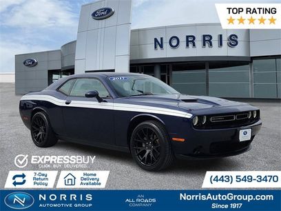 Used 2017 Dodge Challenger SXT
