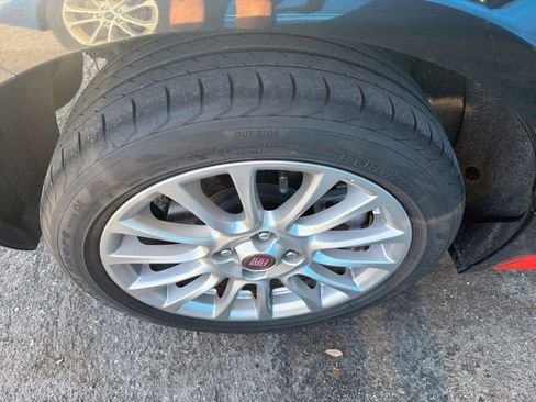 Used 2018 FIAT 124 Spider Classica RWD image 12