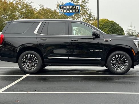 Used 2025 GMC Yukon Elevation image 8