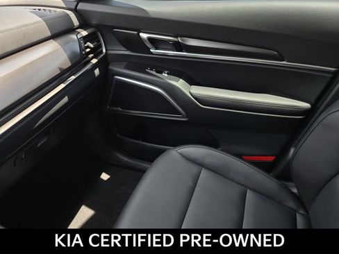 Used 2025 Kia Telluride S FWD image 28