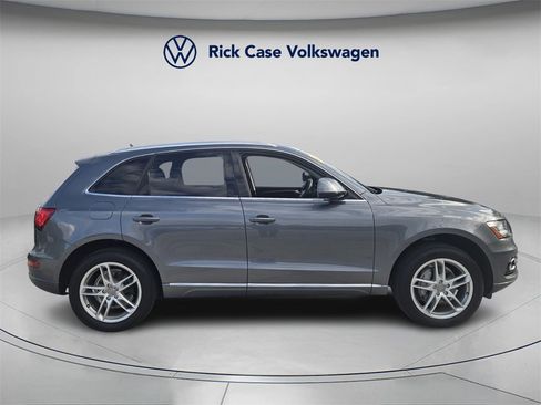 Used 2016 Audi Q5 2.0T Premium Plus w/ Technology Package image 3