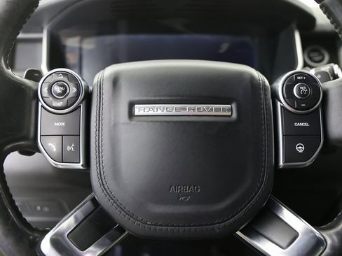 Used 2016 Land Rover Range Rover HSE image 5