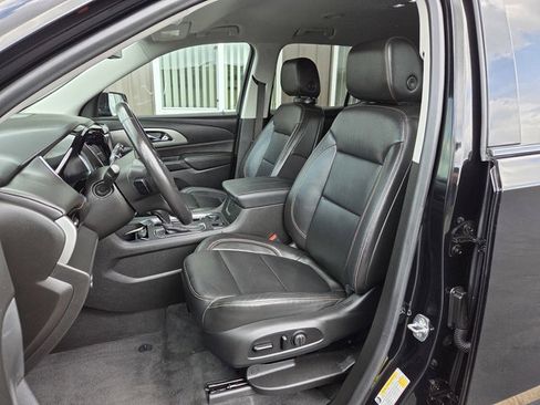 Used 2020 Chevrolet Traverse RS AWD/4WD image 22
