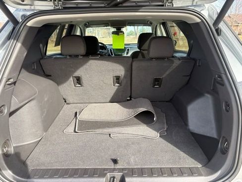 Used 2023 Chevrolet Equinox LT image 7
