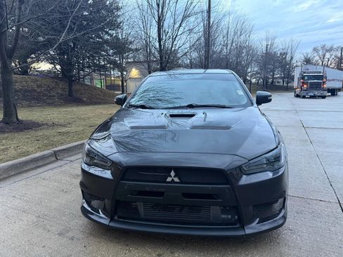 Used 2015 Mitsubishi Lancer Evolution GSR image 9