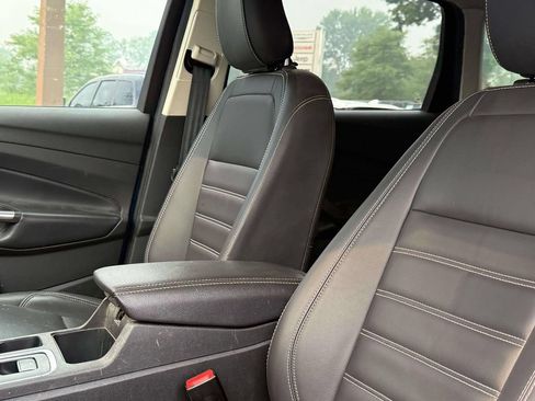 Used 2019 Ford Escape SEL AWD/4WD image 13