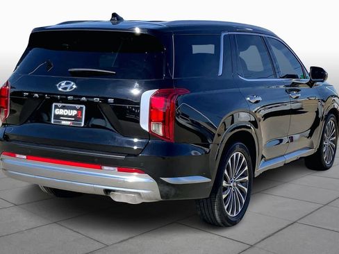 Used 2024 Hyundai Palisade Calligraphy image 6