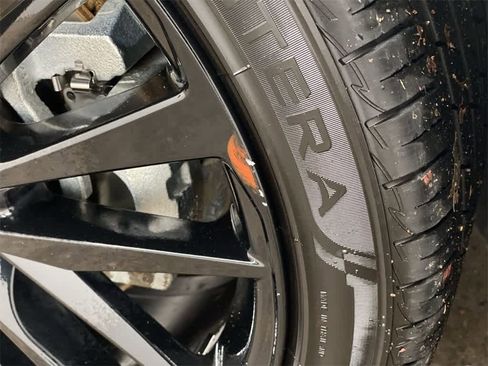 Used 2024 Toyota Camry SE image 36