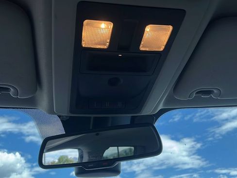Used 2019 RAM 1500 Warlock w/ Luxury Group AWD/4WD image 17