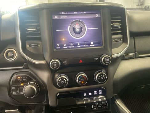 Used 2019 RAM 1500 Big Horn AWD/4WD image 18