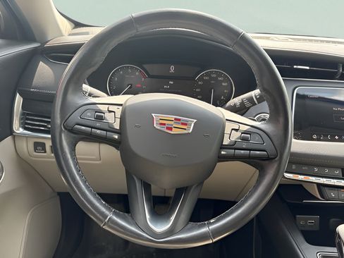 Used 2019 Cadillac XT4 Premium Luxury w/ Cold Weather Package FWD image 20