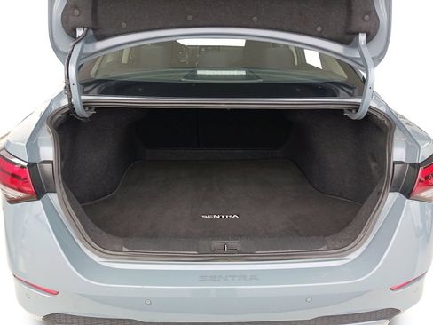 Used 2025 Nissan Sentra SV FWD image 13