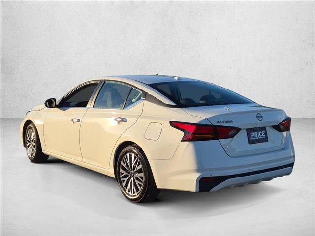 Used 2025 Nissan Altima 2.5 SV FWD image 8