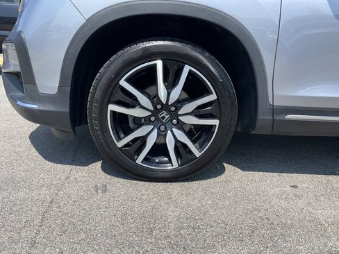 Used 2021 Honda Pilot Touring image 10