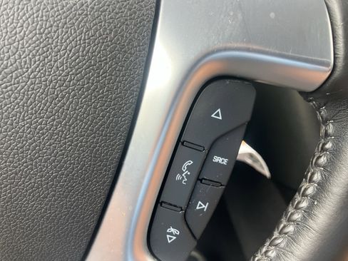 Used 2016 Chevrolet Traverse LT AWD/4WD image 23